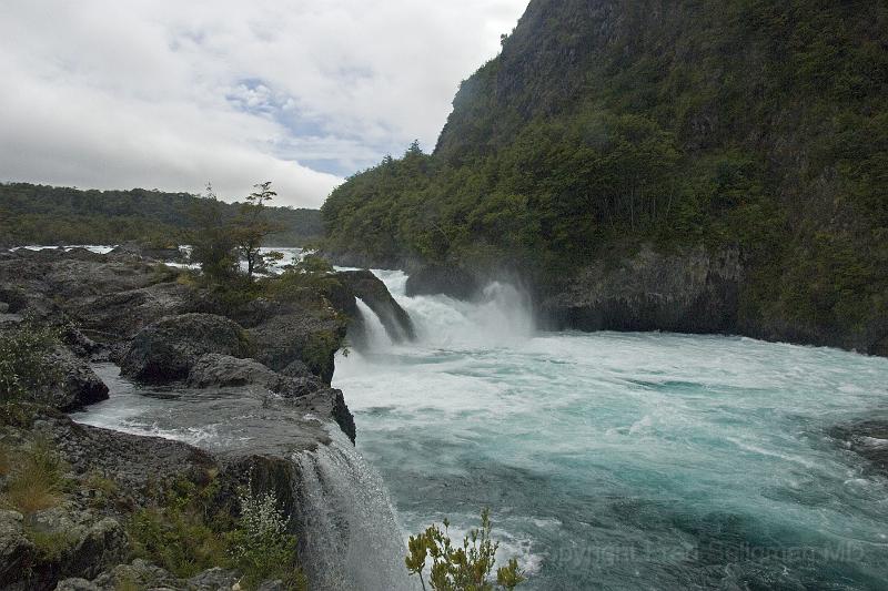 20071219 121152 D2X 4200x2800.jpg - Petrohue River Water Falls, Vicente Perez Rosales National Park, Chile